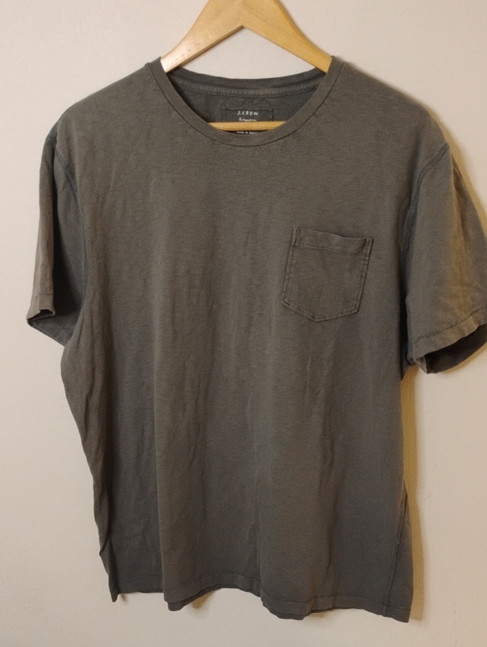 J. Crew Men's Short-Sleeve Pocket Tee in Olive Gray